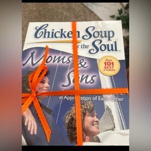 2 Book Set of Chicken Soup for the Soul: Moms & Sons Book and Wisdom of Dads NEW